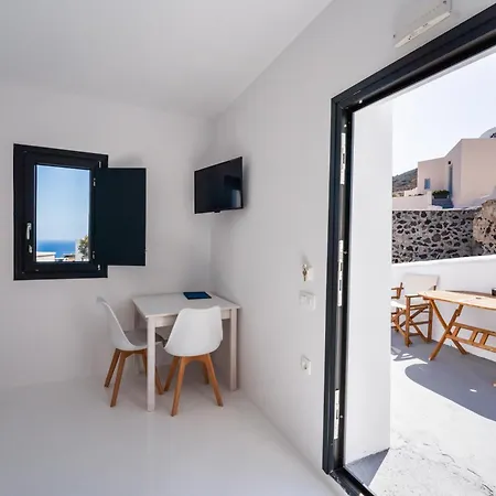 Caves 1880 Apartment Oia (Santorini)