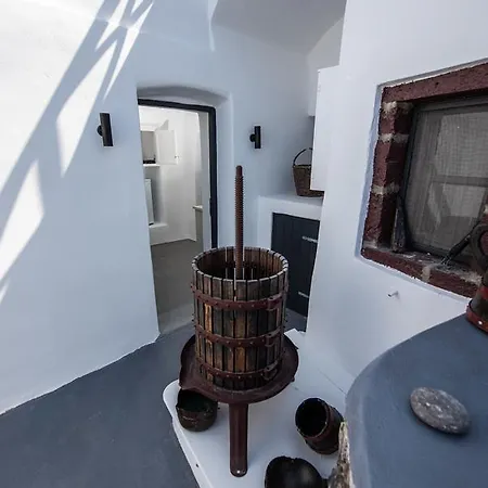 Caves 1880 Apartment